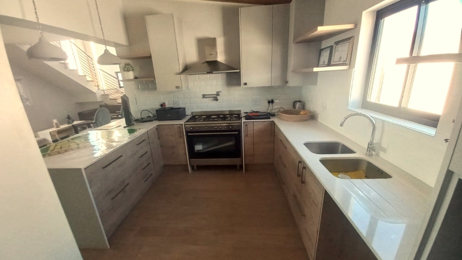 3 Bedroom Property for Sale in Steenbergs Cove Western Cape